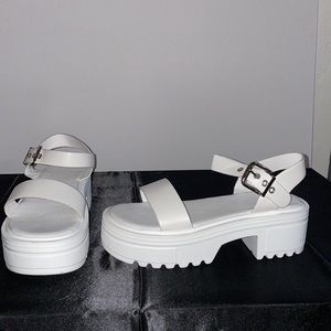 Ready Salted - Juliette2 - Classic Chunky Block Heel Platform Sandals Size 10